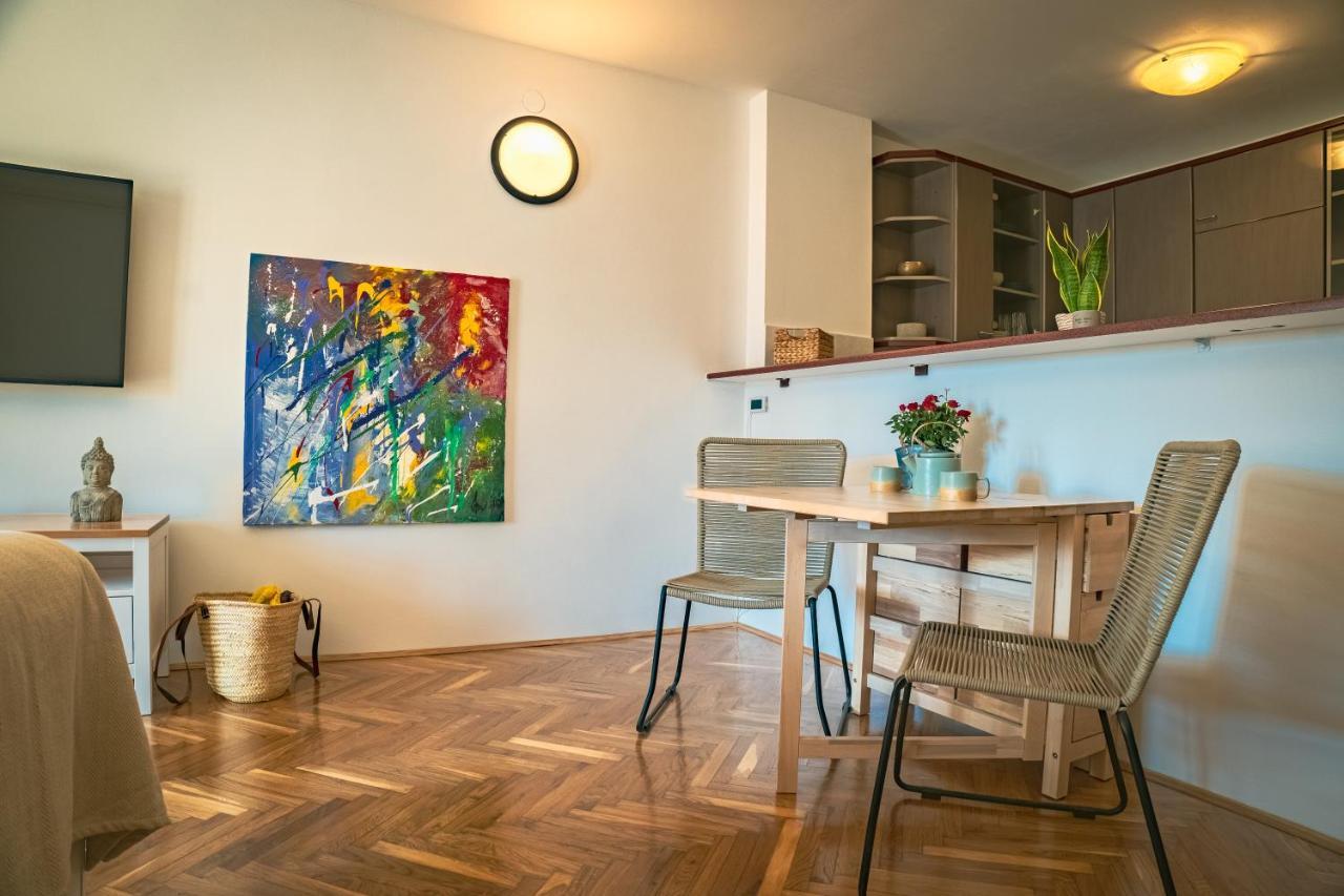 Zen Apartment Krk Krk Town Bagian luar foto
